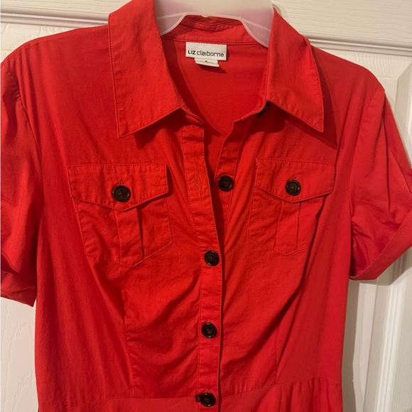 Liz Claiborne Classy red dress. Size 6 buttons down front .flattering fit - Picture 2 of 9
